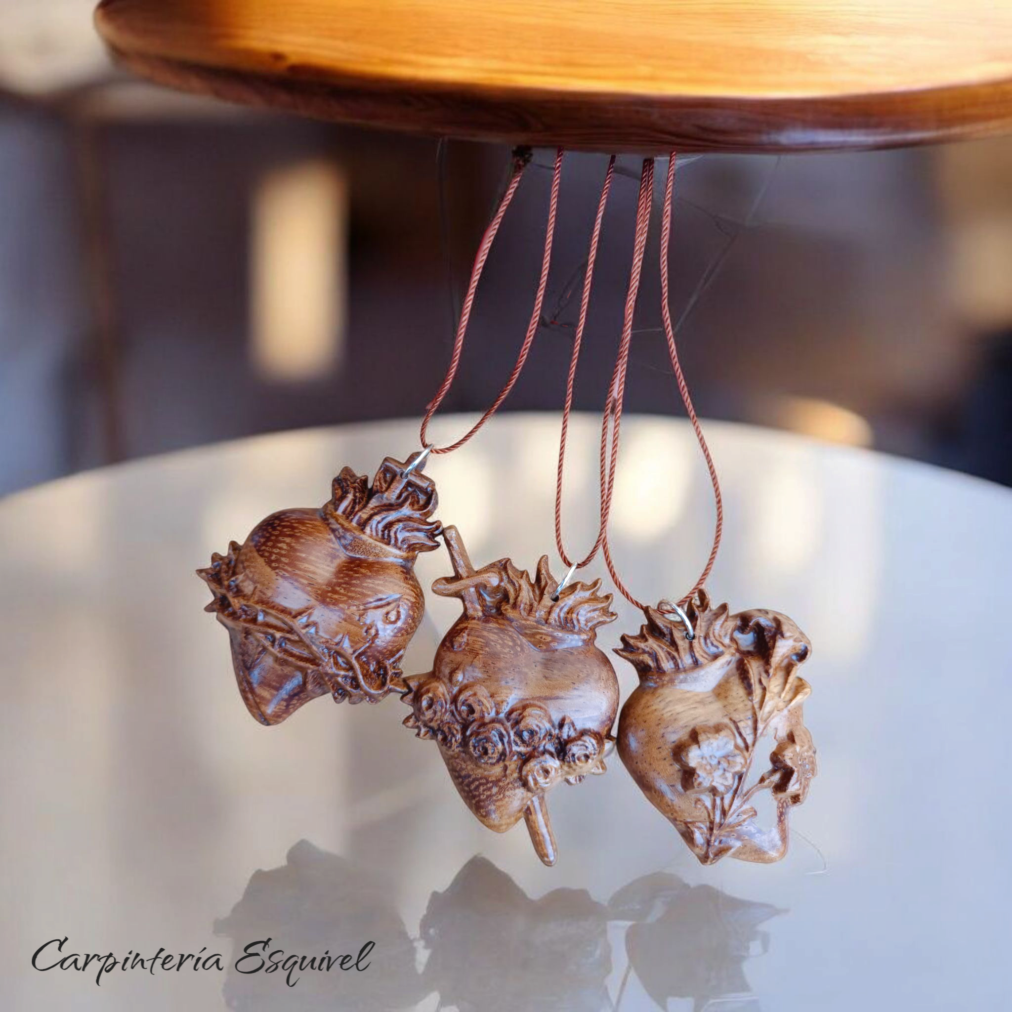 Mini corazones de Jesús María y José